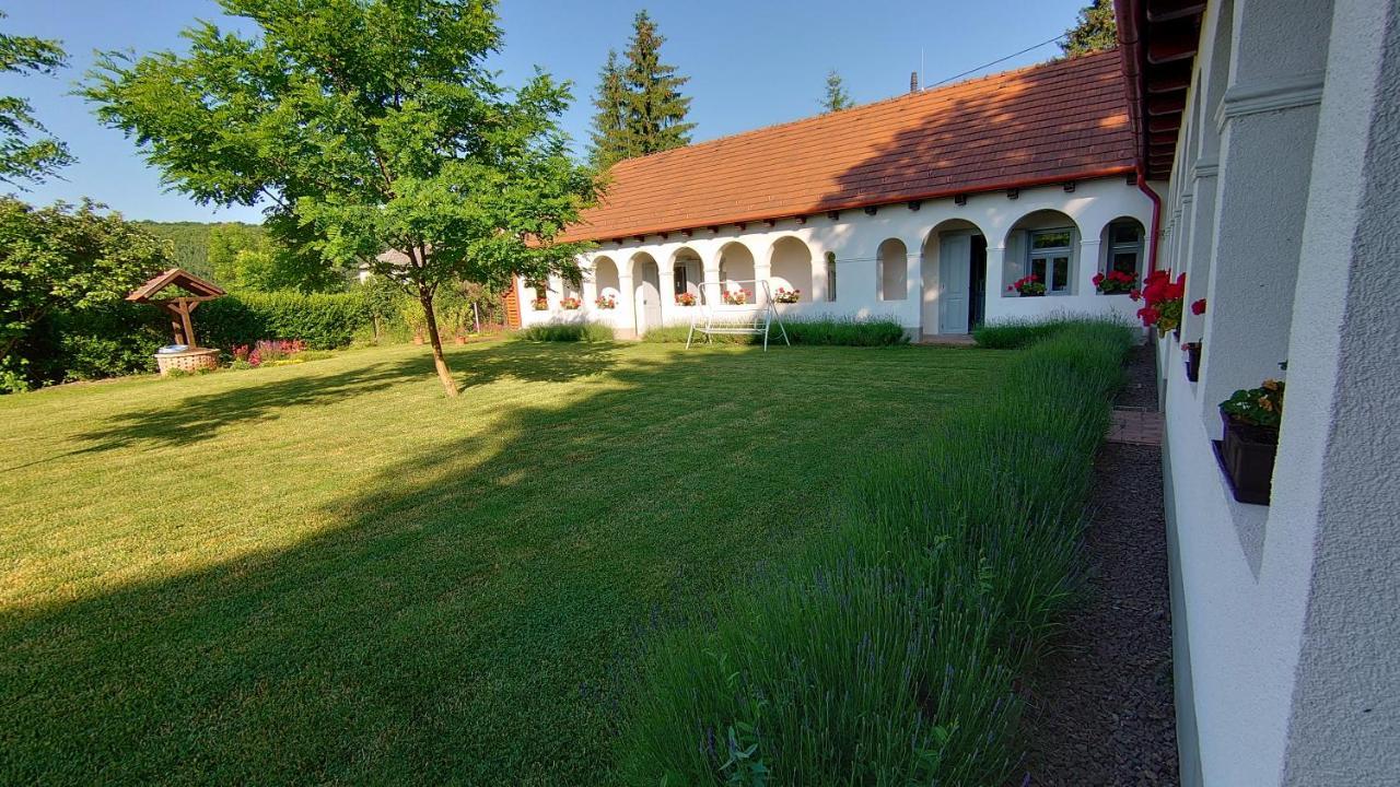 Bakta Haz Hotell Egerbakta Exteriör bild